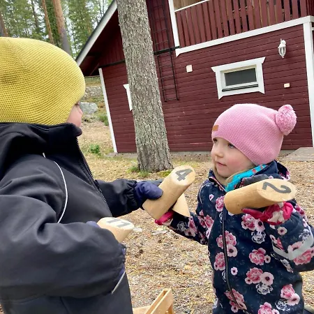 ヴィラ Huvikalliola, Laatulomat