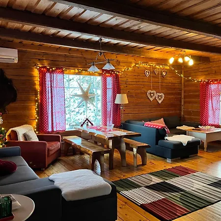 Huvikalliola, Laatulomat Villa Sulkava (Southern Savonia)