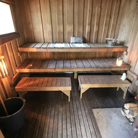 ヴィラ Huvikalliola, Laatulomat