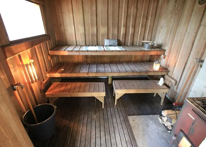 Willa Huvikalliola, Laatulomat